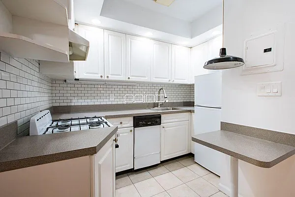 Rented by Point NYC | media 4