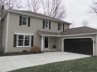 25791 Tallwood Dr, North Olmsted, OH 44070