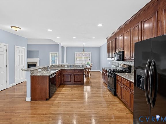 5th image of 7333 Cornus Ave