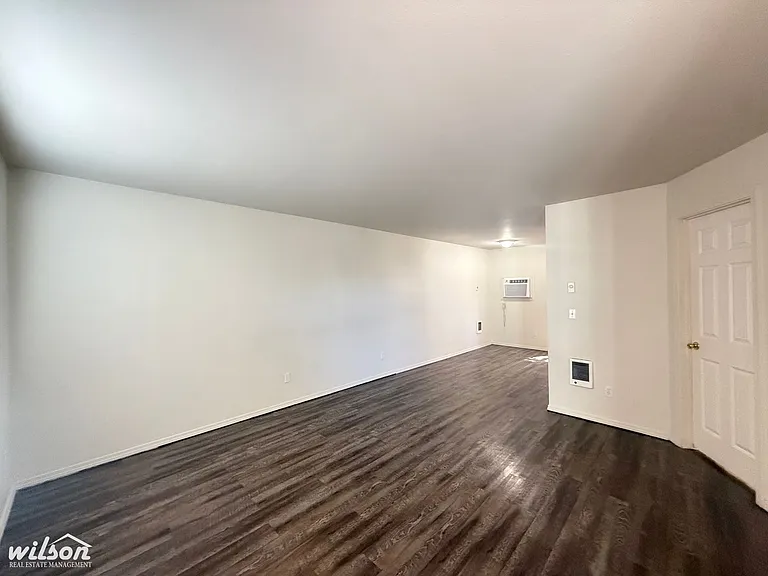 1103 Browne Ave — Photo 4