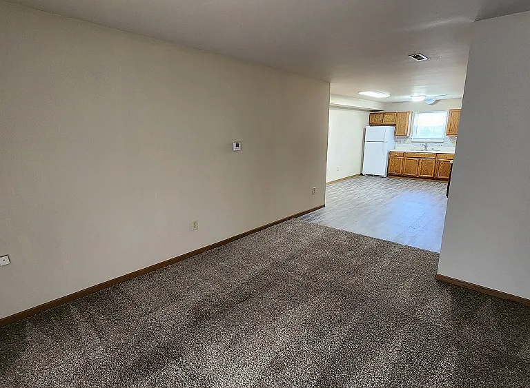 2 bed, 1.0 bath, $1,135 — Photo 10