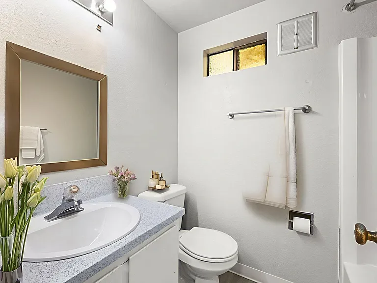 Highline Villas - Renovated 1-Bedroom Apartment | Steps from Downtown Burien — Photo 23