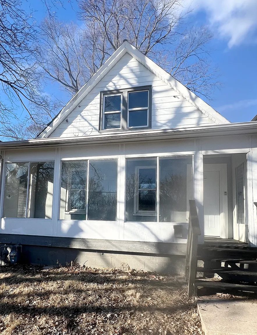 1003 W Macqueen Ave photo 1