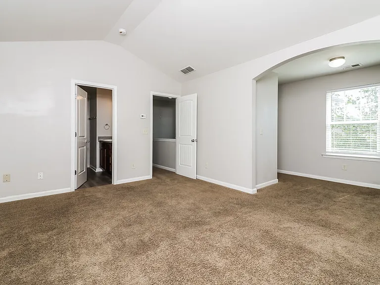 98 High Point Way — Photo 12