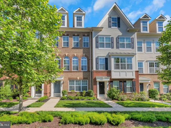 15713 Murphys Tin St, Silver Spring, MD 20906