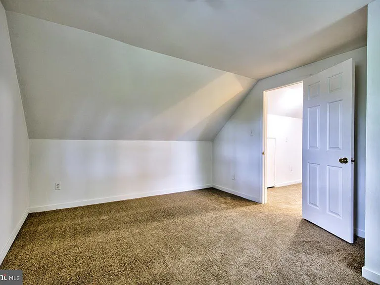 342 Sherry Ln — Photo 30