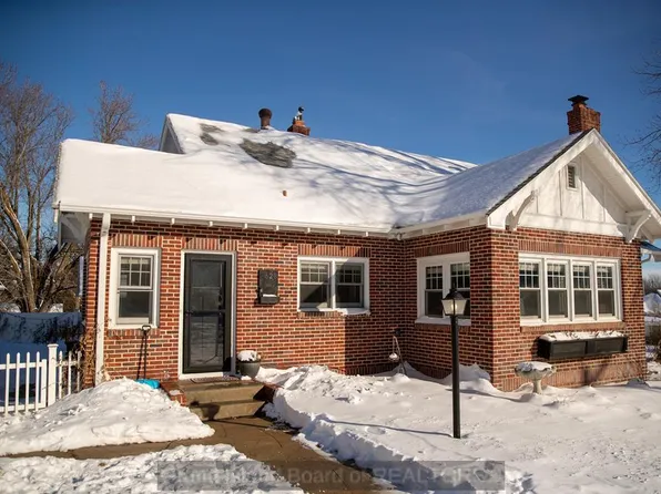 628 S Kingsley Ave, York, NE 68467