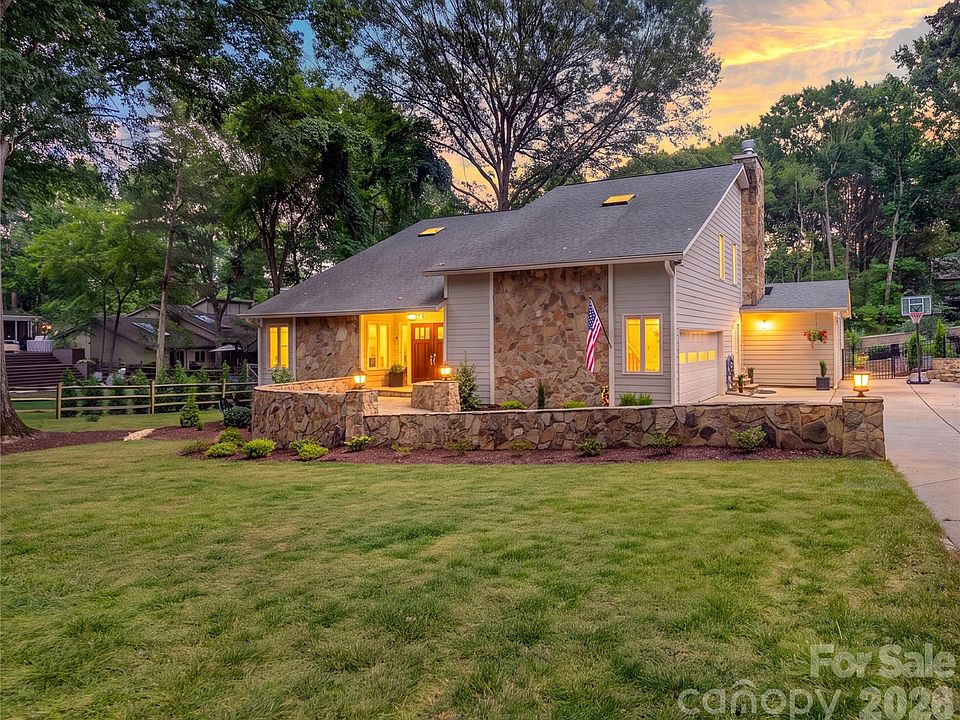 1st image of 3011 Lauren Glen Rd