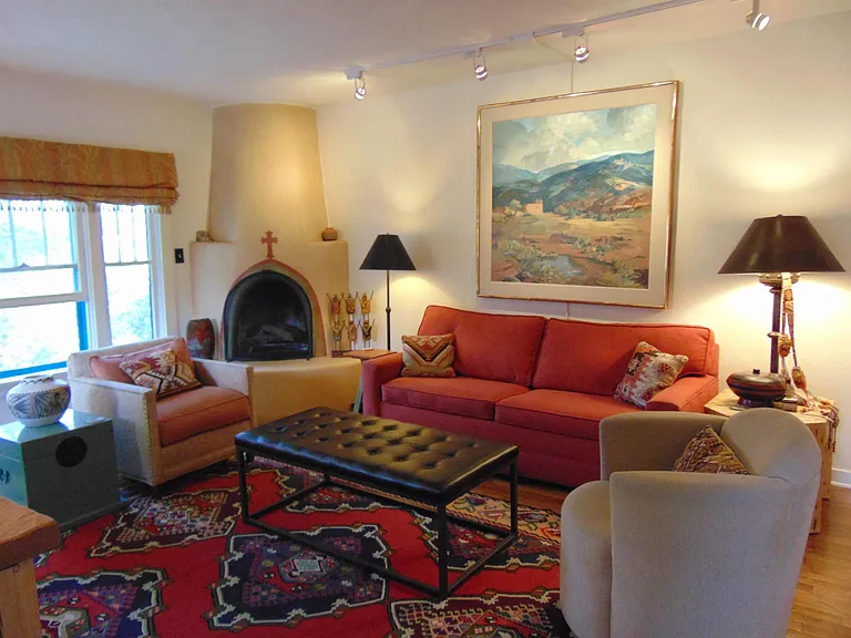 339 Delgado St — Photo 1