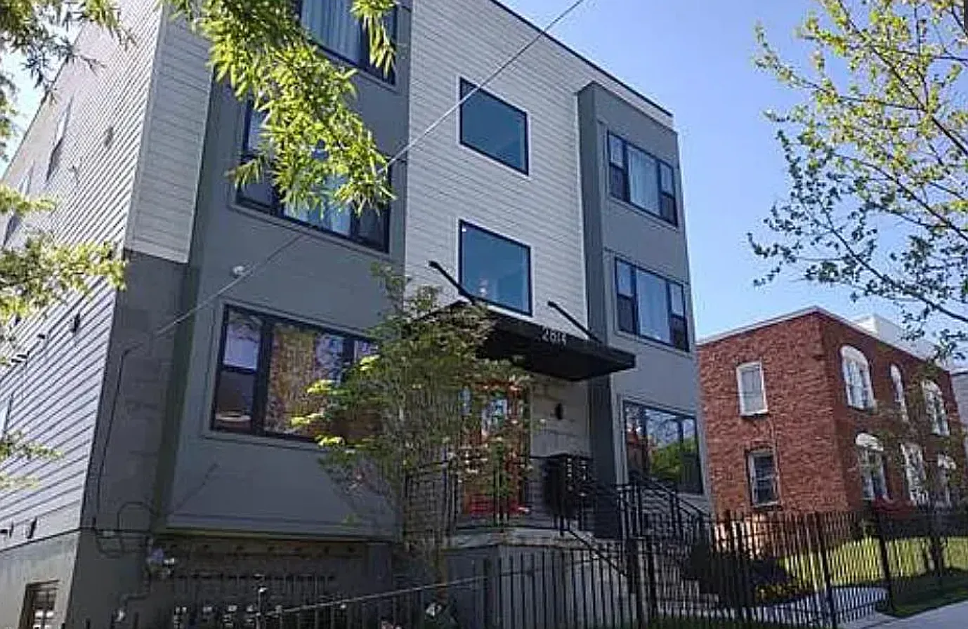 2 bed, $2,500 — Photo 1