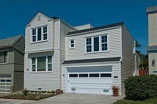 5th image of 826 Portola Dr