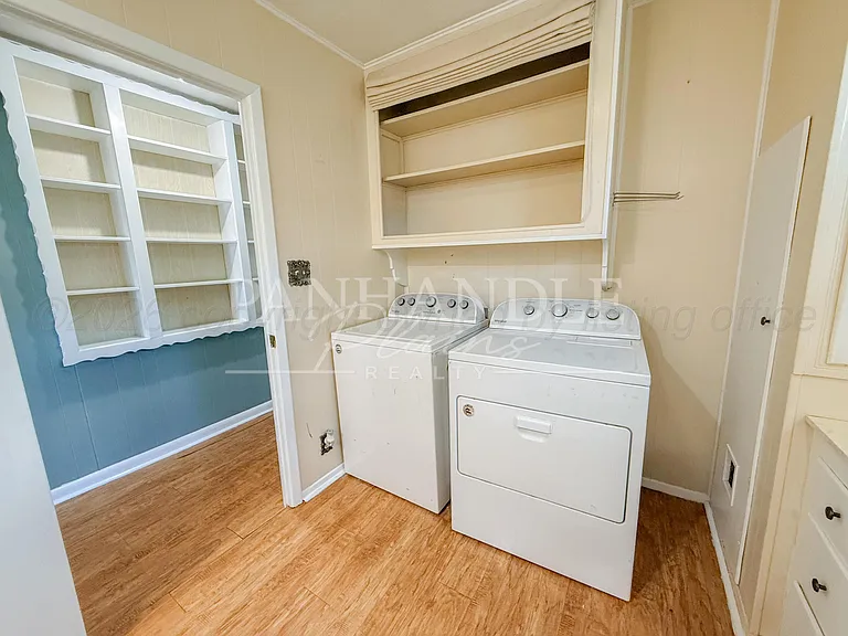 528 Hazel St — Photo 18
