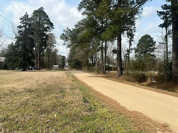 5th image of 421 Crabtree Ln