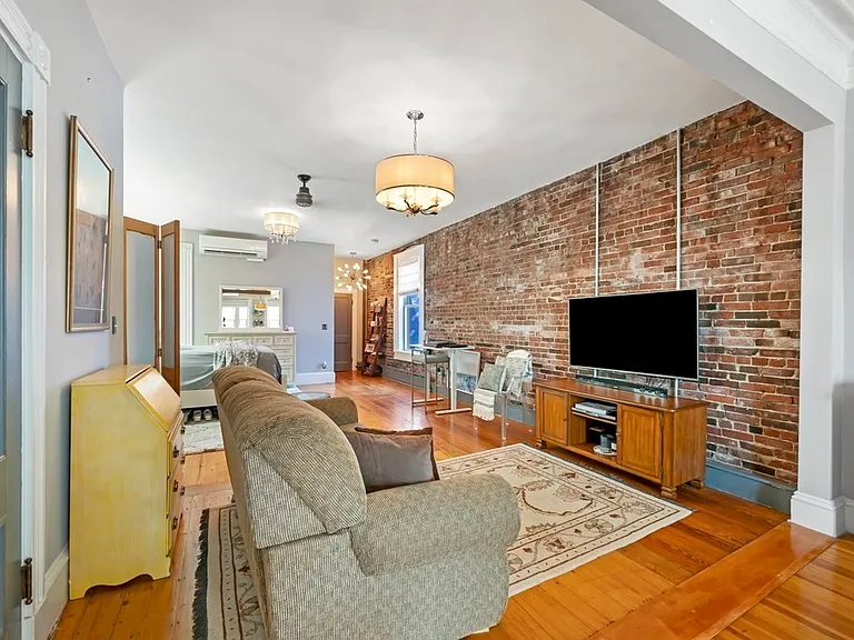 1411 Washington St #24 — Photo 8