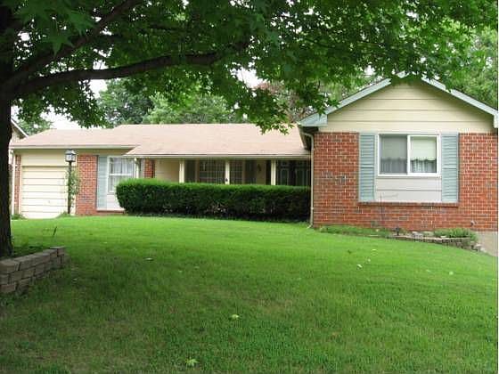 1st image of 2915 Churchill Dr