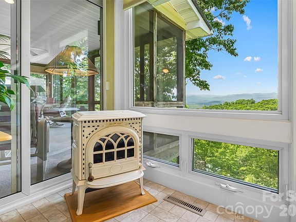 4th image of 120 Eagle Rock Trl