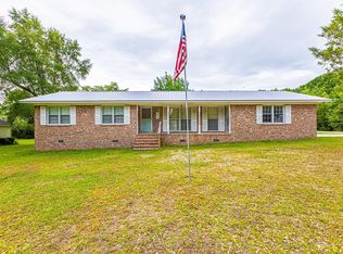 705 White Oak Dr., Johnsonville, SC 29555