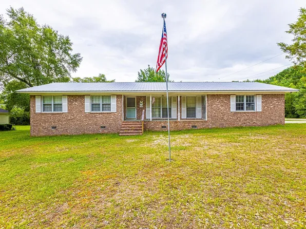 705 White Oak Dr., Johnsonville, SC 29555