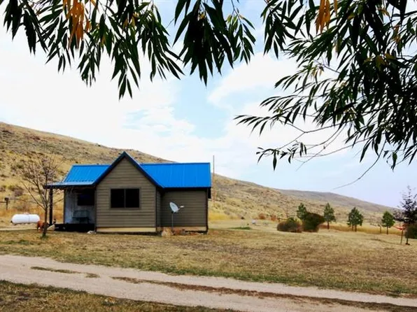 593 Highway 308, Bearcreek, MT 59007