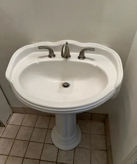 2nd bedroom sink