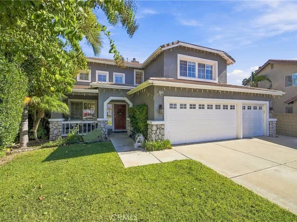 15040 Elkhorn Dr, Fontana, CA 92336