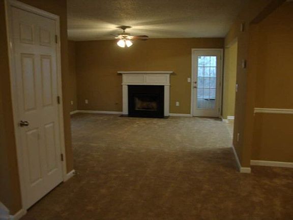 4th image of 3001 Knoll View Pl