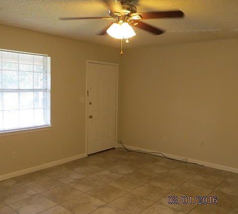 4th image of 5094 Yacht Harbor Cir