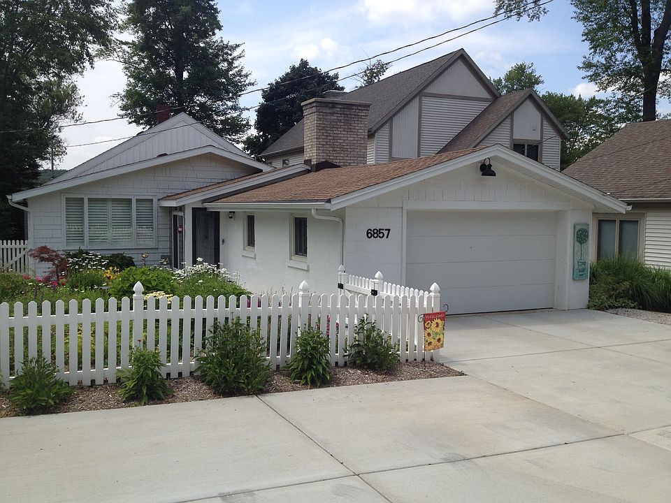 1st image of 6857 Goldenrod Dr NE