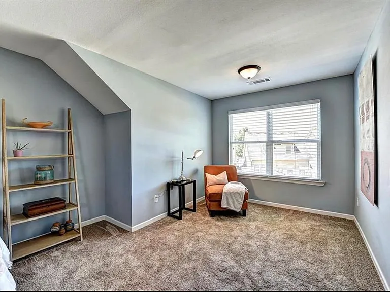 20 Oakmont Dr — Photo 14