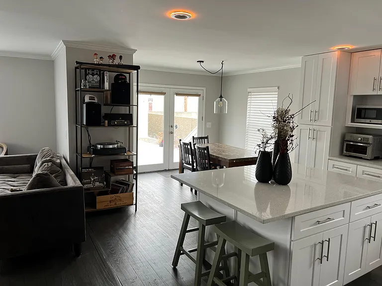 1387 Smith Ave — Photo 9
