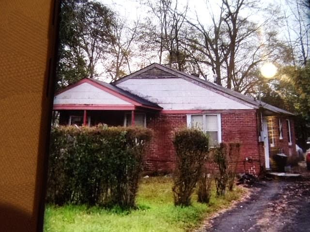 2nd image of 370 31st Ave