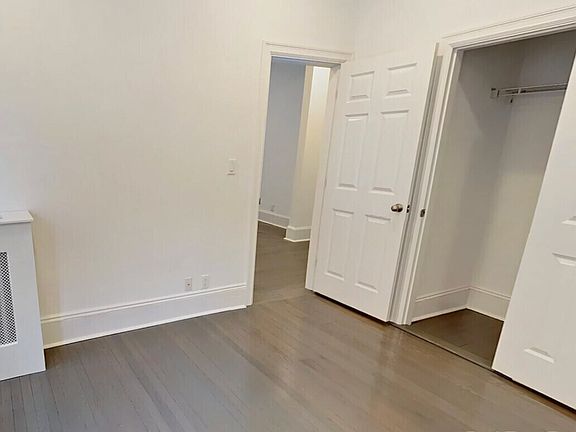4th image of 19 Queensberry St APT 9
