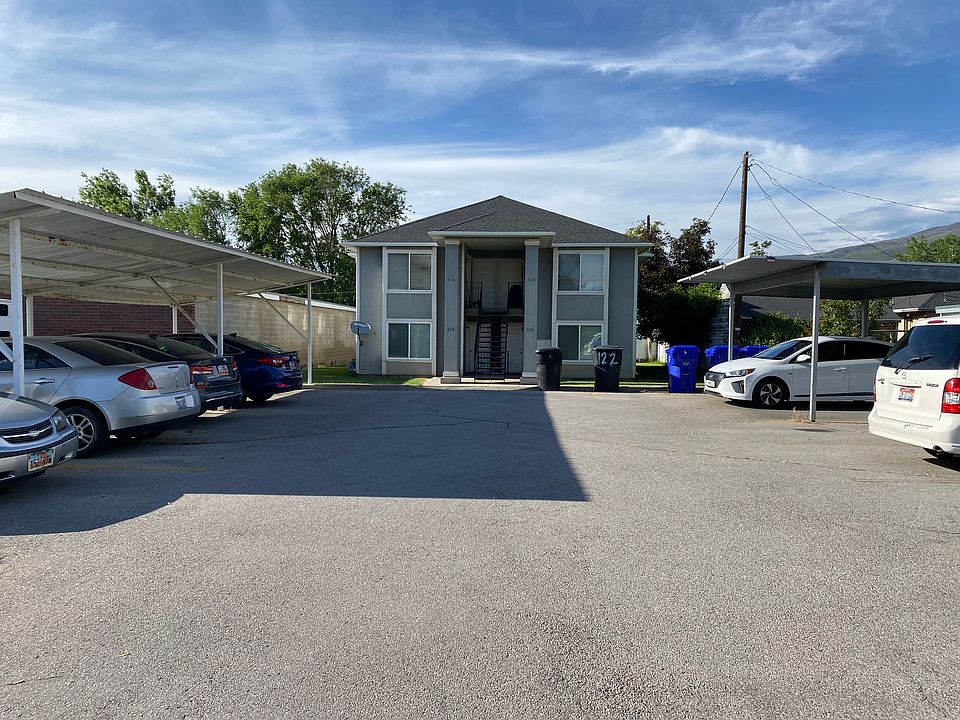 Great Location. Downtown Bountiful. Easy Access to Freeway.