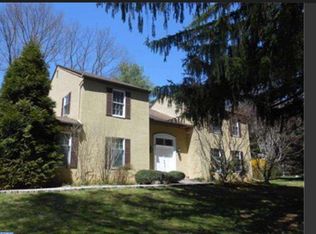 462 Wyldhaven Rd, Bryn Mawr, PA 19010