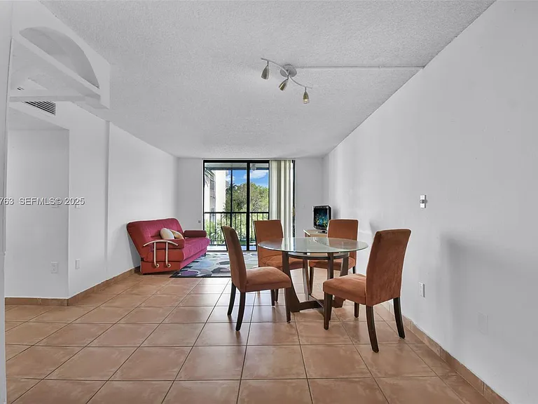 9682 Fontainebleau Blvd #306 — Photo 7