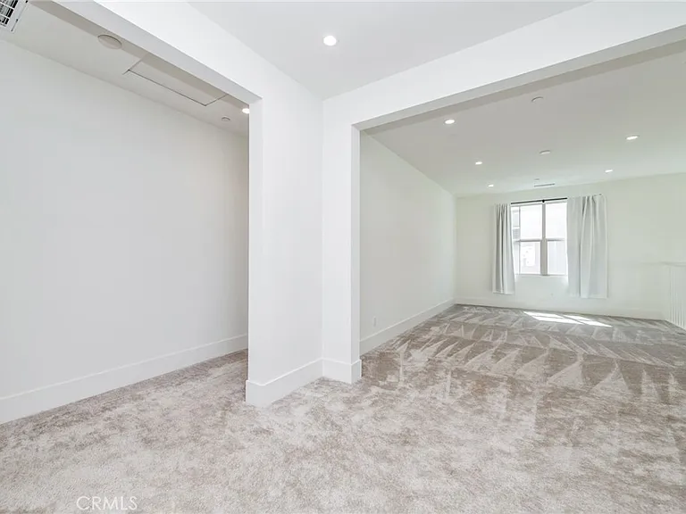 133 Hyperion — Photo 24
