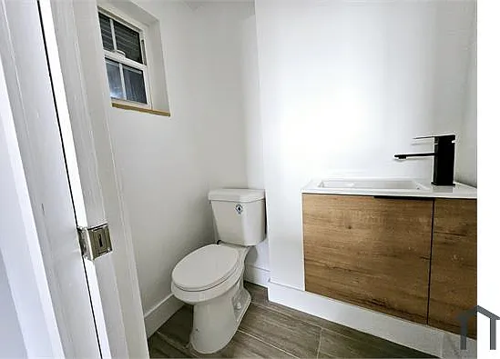 2865 NE 13th Ave — Photo 14