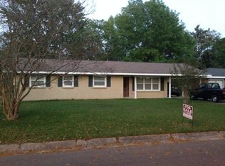 1440 Champlin Cir, Gulfport, MS 39507