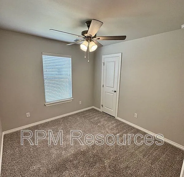 8401 NW 162nd St — Photo 20