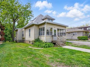 31 Lincoln Ave, Iowa City, IA 52246