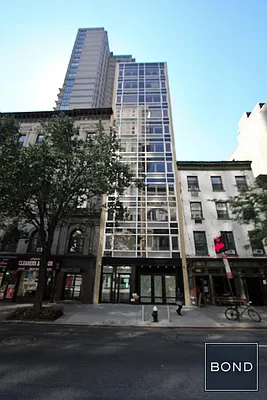 Rented by Bond New York | media 36