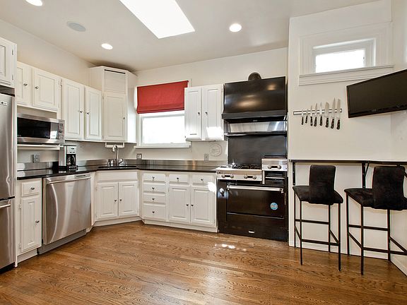 Large updated kitchen