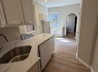 77 Joy St #2, Boston, MA 02114