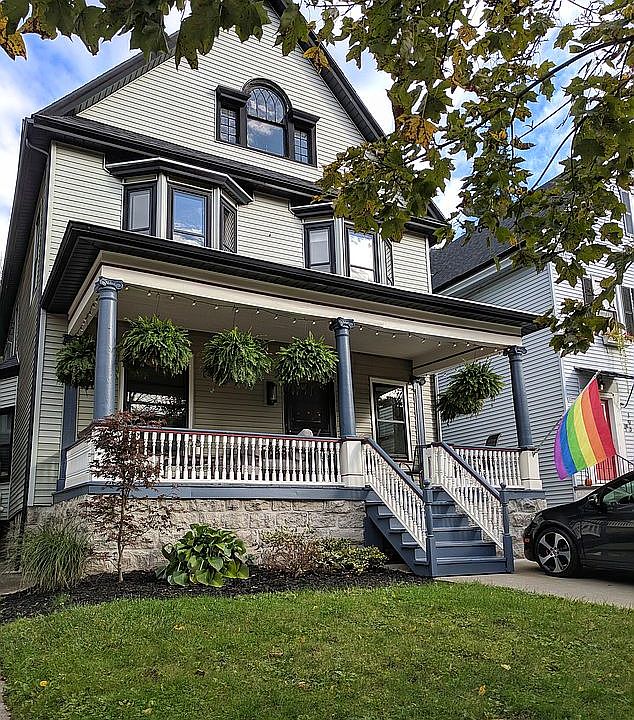 2nd image of 197 Norwood Ave