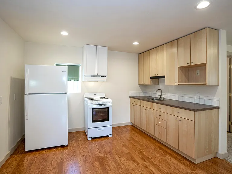 4514 N 12th St #B — Photo 10