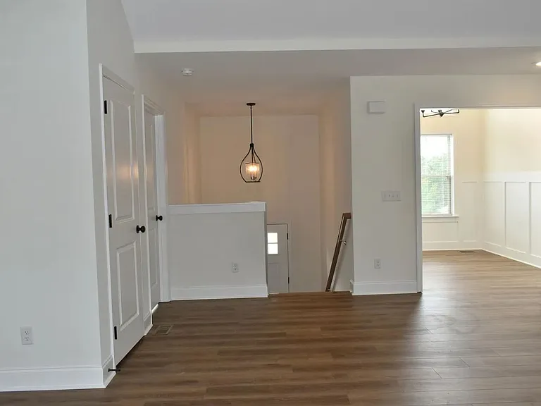 7232 Old Bug Ln — Photo 6
