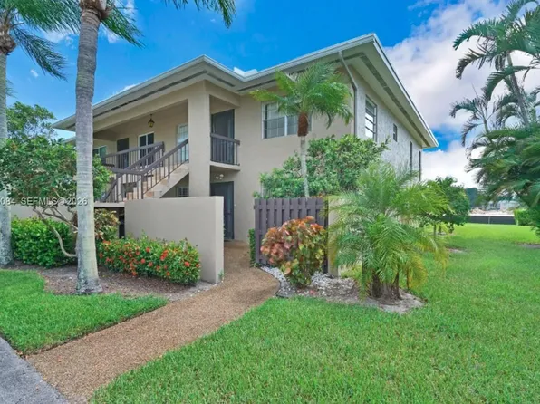 5590 Via Delray APT B, Delray Beach, FL 33484