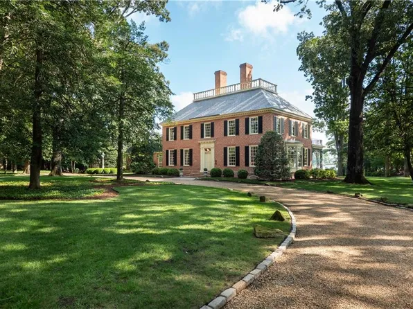 1109 S Bay Shore Dr, Virginia Beach, VA 23451