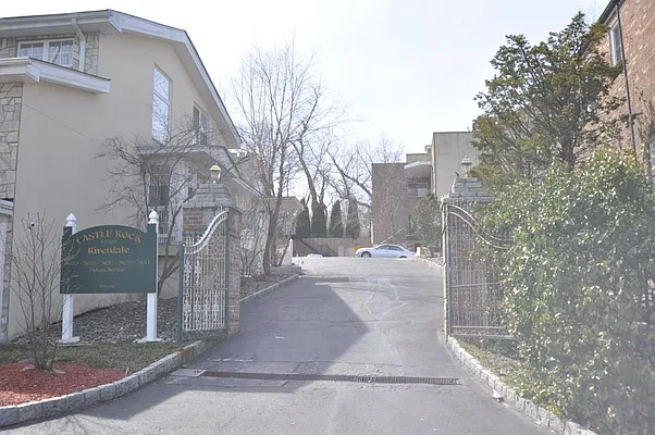 Rented by Re/Max In The City | media 18