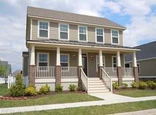 3220 Patrick Henry Dr, Chesapeake, VA 23323